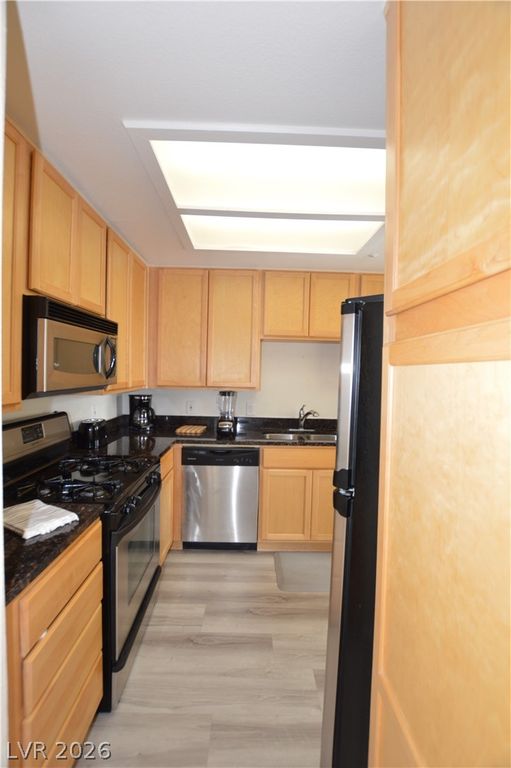 Image 6 of property listing at 270 East Flamingo Road 418, Las Vegas, NV 89169