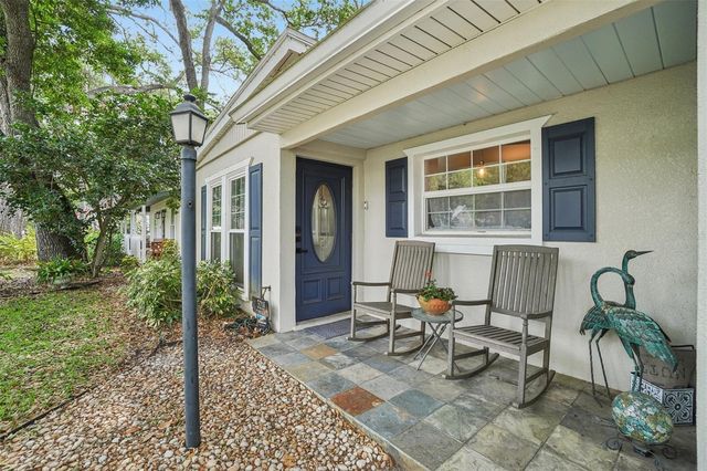 3218 W OAKELLAR AVENUE, Tampa, FL 33611