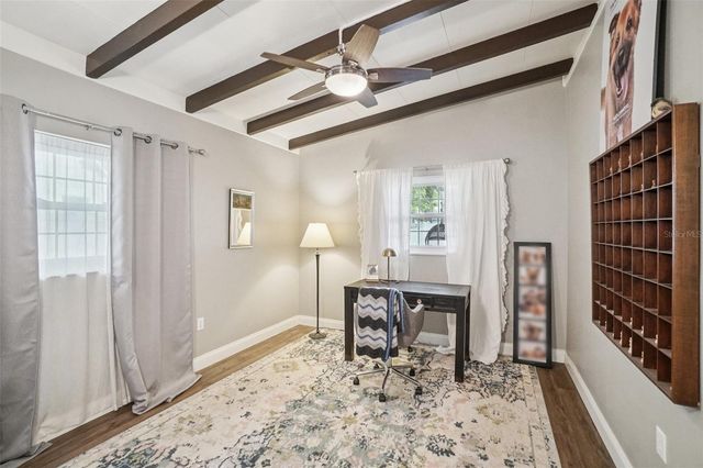 3218 W OAKELLAR AVENUE, Tampa, FL 33611