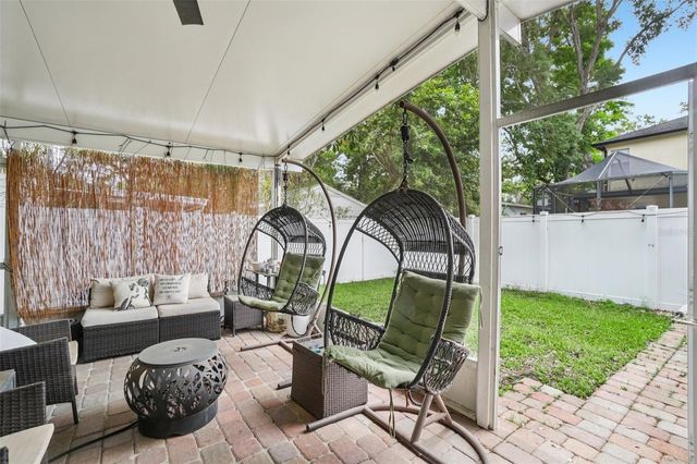 3218 W OAKELLAR AVENUE, Tampa, FL 33611