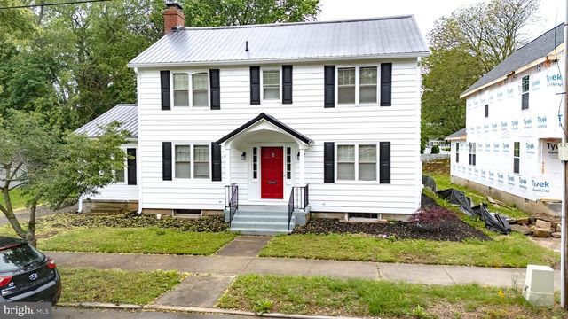 28 S QUEEN ST, Dover, DE 19904