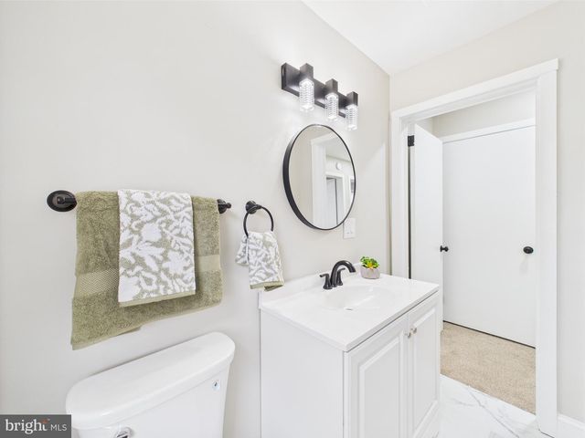 28 S QUEEN ST, Dover, DE 19904