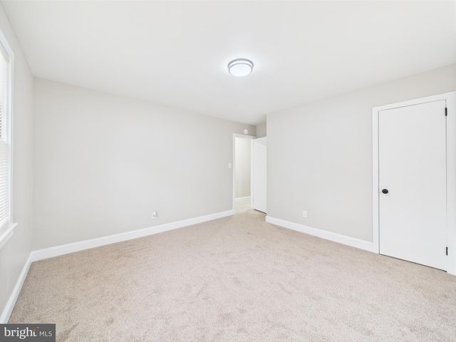 28 S QUEEN ST, Dover, DE 19904