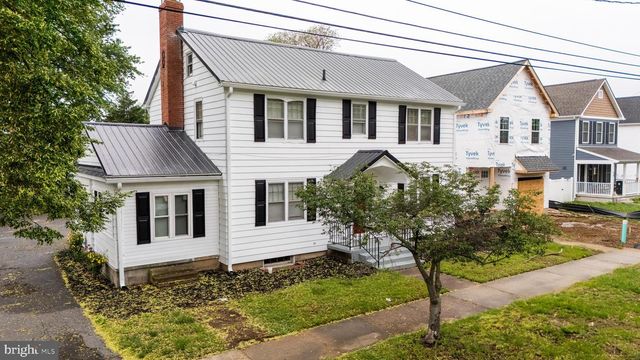 28 S QUEEN ST, Dover, DE 19904