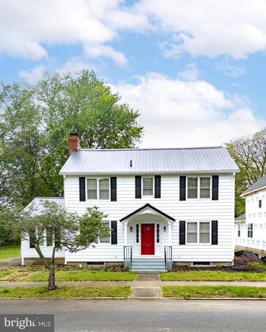 28 S QUEEN ST, Dover, DE 19904