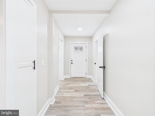 28 S QUEEN ST, Dover, DE 19904