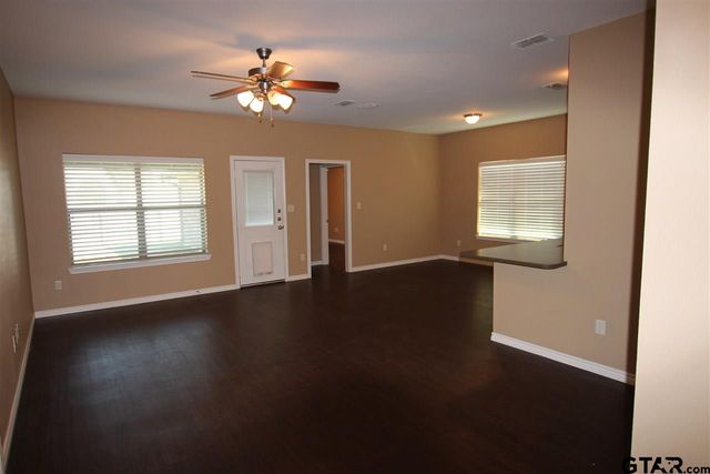 19391 King Ranch Dr., Flint, TX 75762