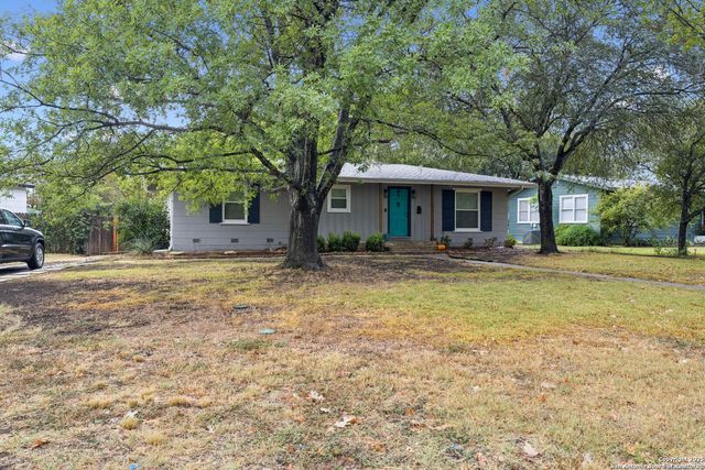 352 LARCHMONT DR, San Antonio, TX 78209