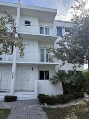 5820 N Flagler Drive A, West Palm Beach, FL 33407