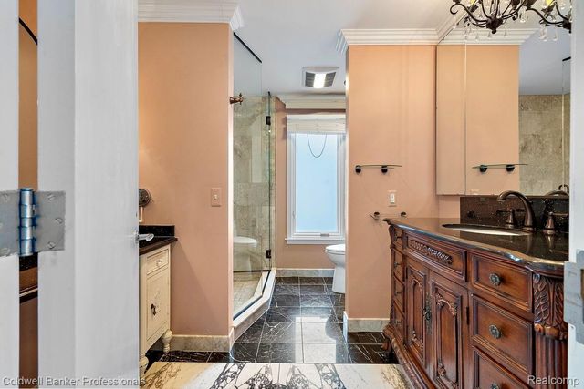 529 Lake Shore Road, Village Of Grosse Pointe Shores, MI 48236