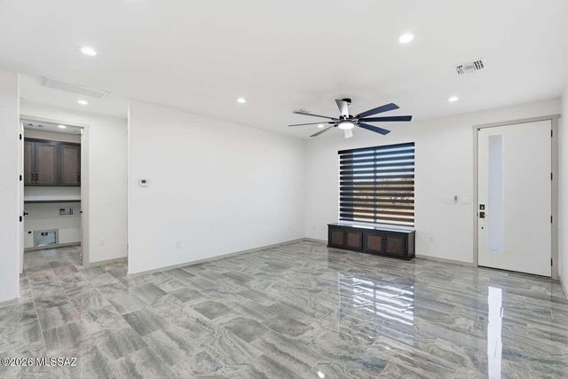 89 Circulo Penjamo, Rio Rico, AZ 85648