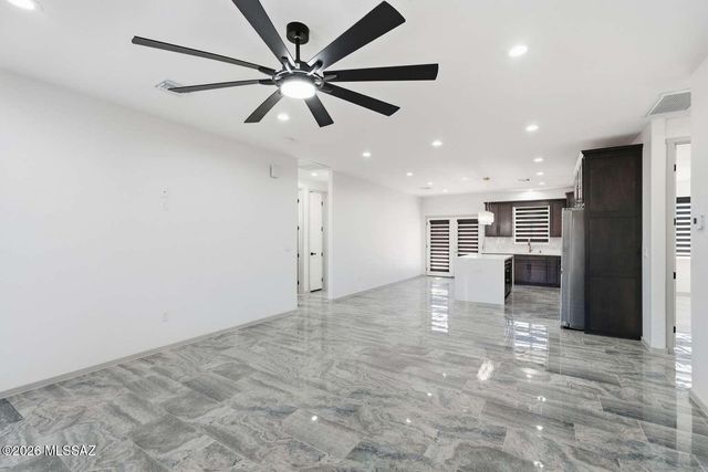 89 Circulo Penjamo, Rio Rico, AZ 85648
