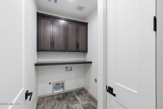 89 Circulo Penjamo, Rio Rico, AZ 85648