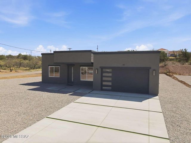 89 Circulo Penjamo, Rio Rico, AZ 85648