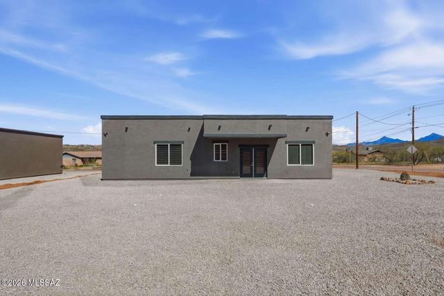 89 Circulo Penjamo, Rio Rico, AZ 85648