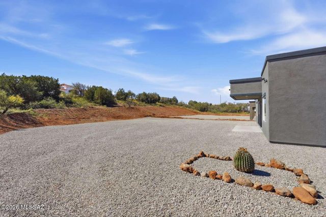 89 Circulo Penjamo, Rio Rico, AZ 85648