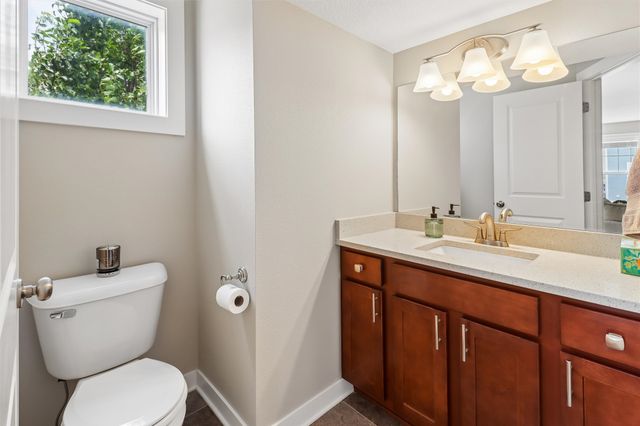 4833 NE McDougal Lane, Ankeny, IA 50021
