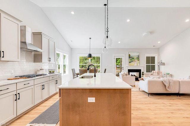 9157 Terroir LN, New Kent, VA 23124