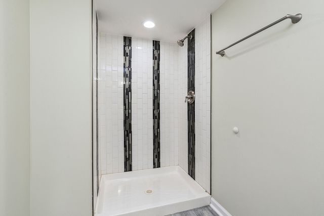 9400 S Charles Street, Chicago, IL 60643