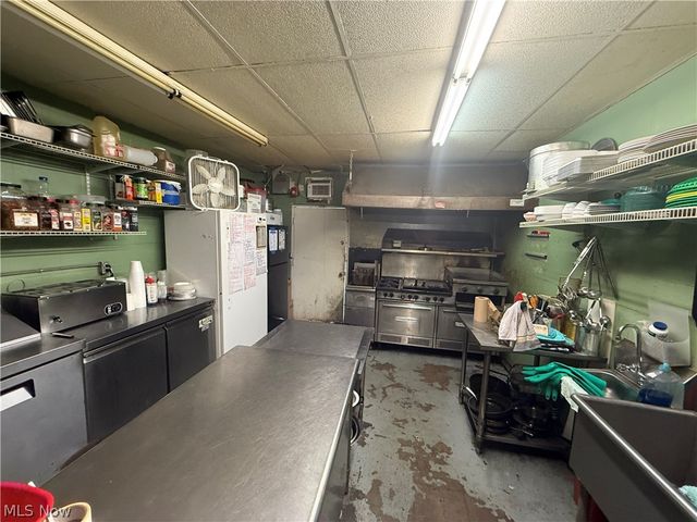 855 Main Street, Follansbee, WV 26037
