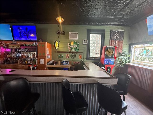 855 Main Street, Follansbee, WV 26037