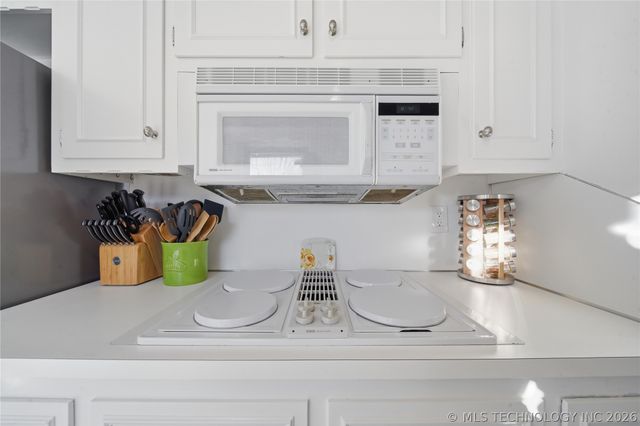 5405 S Xanthus Avenue, Tulsa, OK 74105