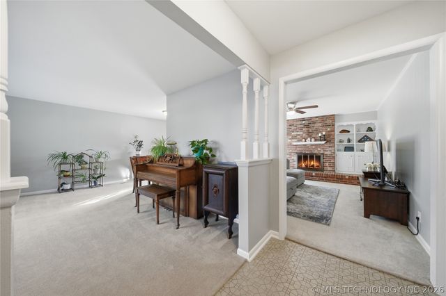 5405 S Xanthus Avenue, Tulsa, OK 74105