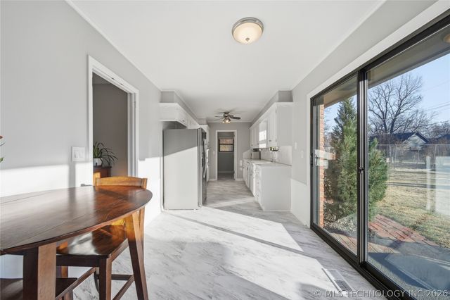 5405 S Xanthus Avenue, Tulsa, OK 74105