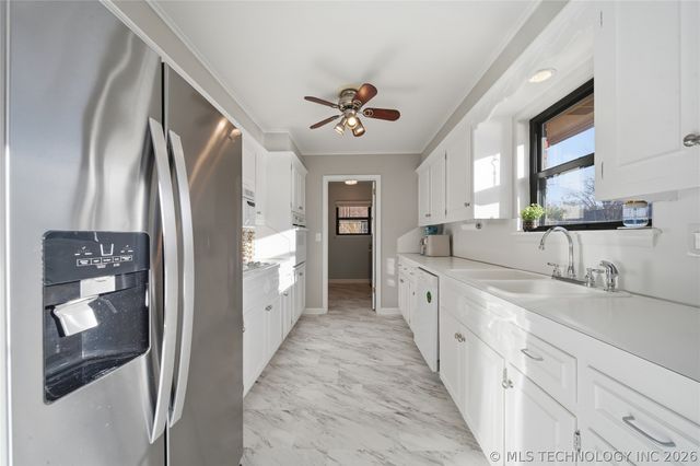 5405 S Xanthus Avenue, Tulsa, OK 74105