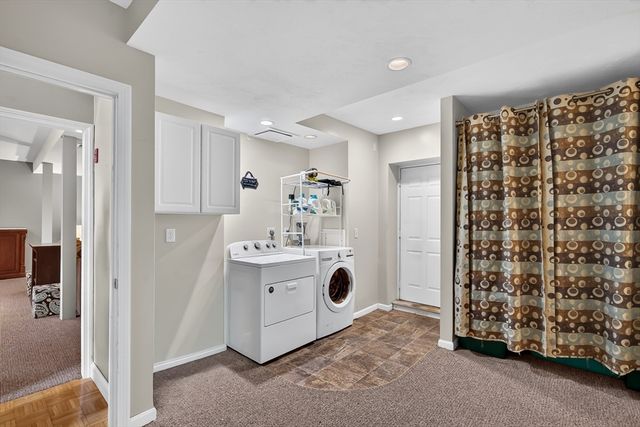 12 Clearwater Dr, Plymouth, MA 02360