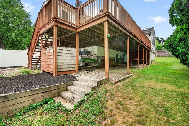 12 Clearwater Dr, Plymouth, MA 02360