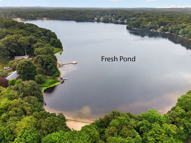 12 Clearwater Dr, Plymouth, MA 02360