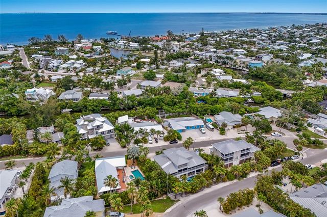 115 HAMMOCK ROAD, Anna Maria, FL 34216