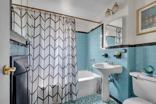 29-36 165th Street, Flushing, NY 11358