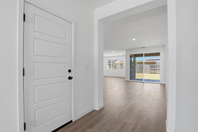 1113 Tributary Way, Olivehurst, CA 95961