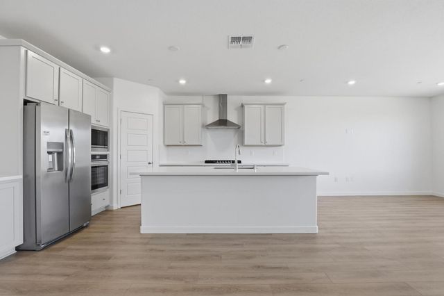 1113 Tributary Way, Olivehurst, CA 95961