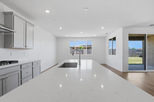 1113 Tributary Way, Olivehurst, CA 95961