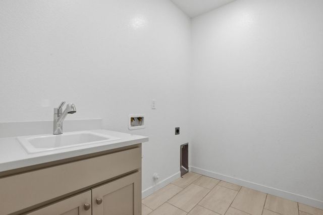 1113 Tributary Way, Olivehurst, CA 95961