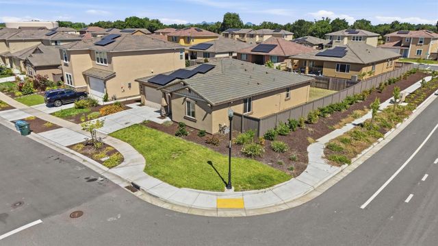 1113 Tributary Way, Olivehurst, CA 95961