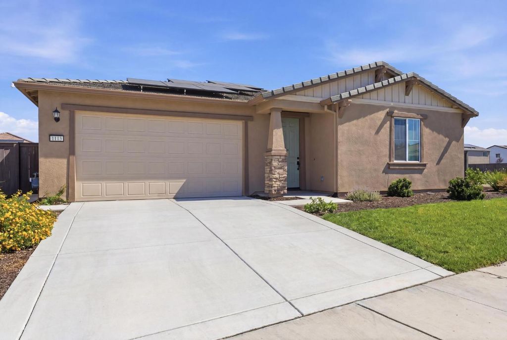 1113 Tributary Way, Olivehurst, CA 95961
