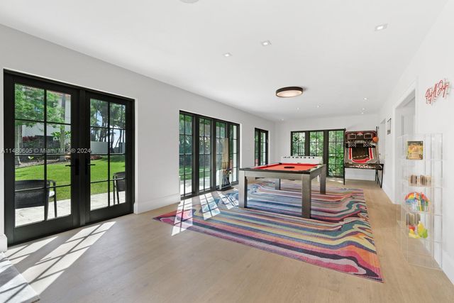 105+115 Ocean Blvd, Golden Beach, FL 33160