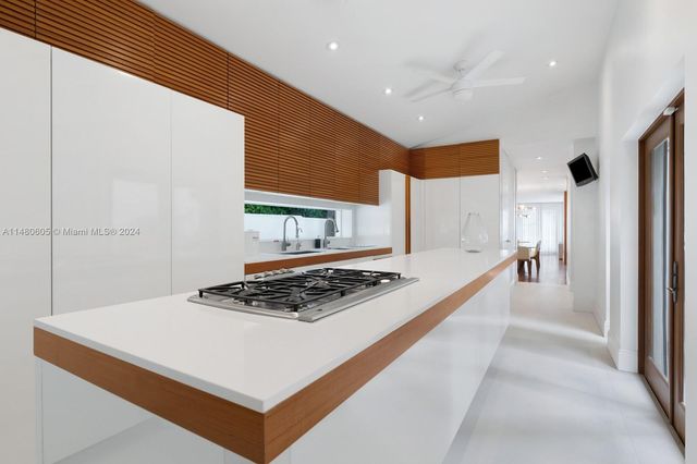 105+115 Ocean Blvd, Golden Beach, FL 33160