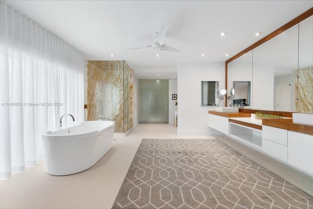 105+115 Ocean Blvd, Golden Beach, FL 33160