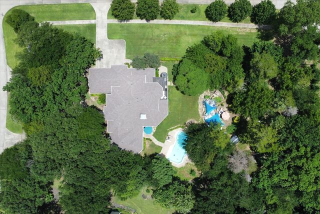 2202 Southern Oaks Drive, Cedar Hill, TX 75104