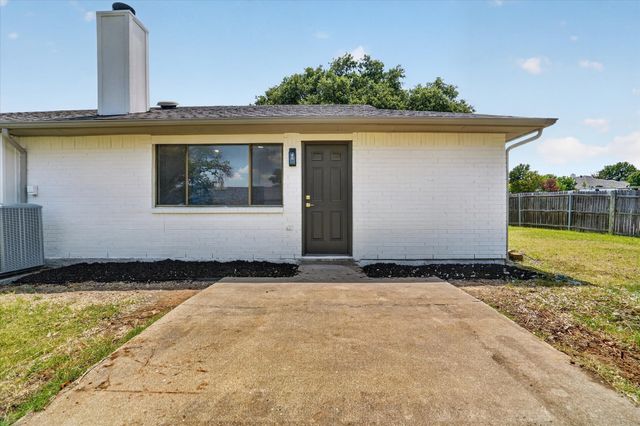 10144 Bugle Drive, Fort Worth, TX 76108