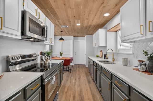 10144 Bugle Drive, Fort Worth, TX 76108