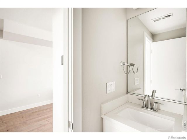 28 S Lincoln Street 28, Denver, CO 80209