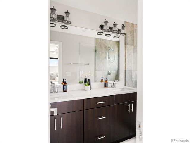 28 S Lincoln Street 28, Denver, CO 80209