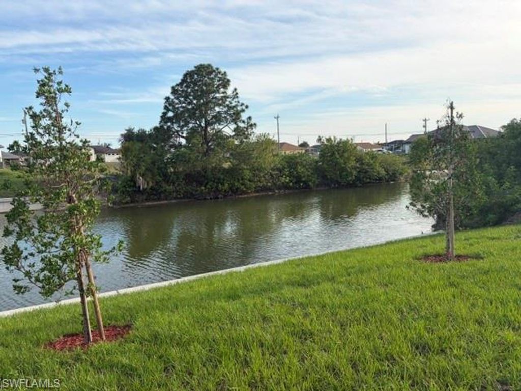 226 NE 15th TER, CAPE CORAL, FL 33909 — photo 5