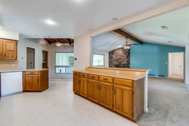 331 Swan Ridge Drive, Duncanville, TX 75137